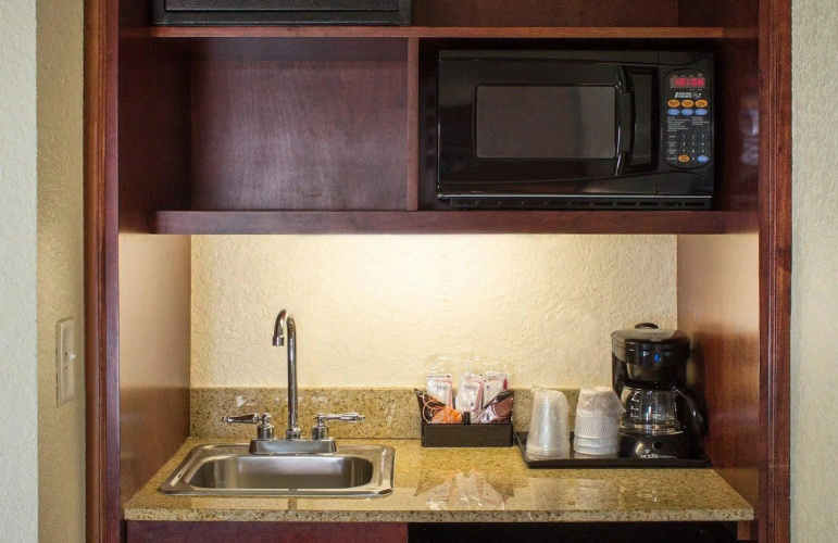 Ramada by Wyndham Hotel & Water Park photo 36