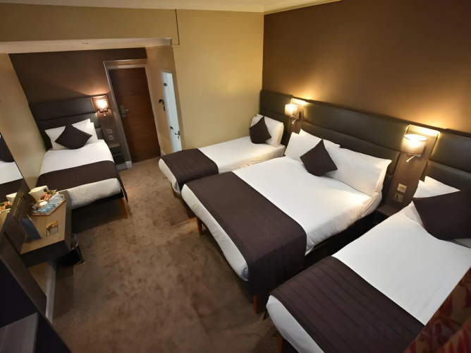 Brunel Hotel