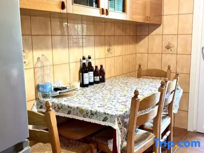 Loquat Tree B&B (stazione MRT Ponale)