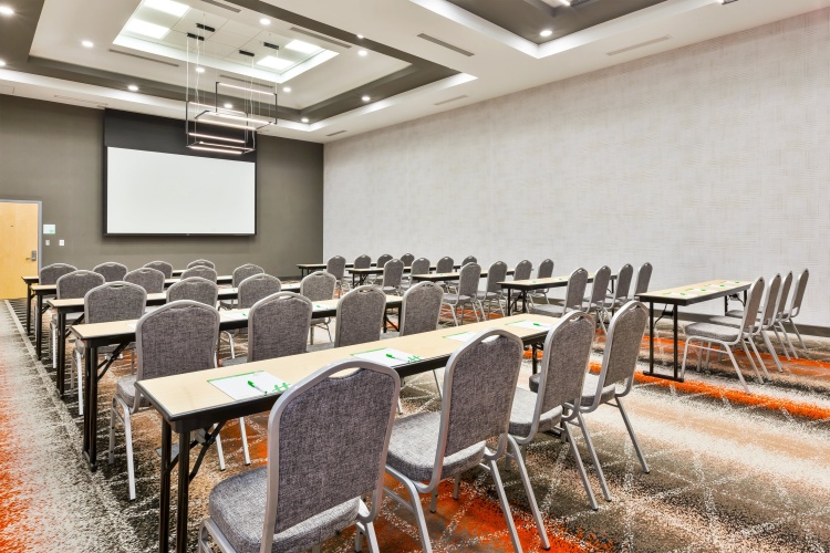 Holiday Inn & Suites Toledo Southwest - Perrysburg photo 17