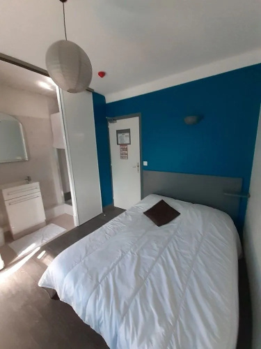 HOTEL,RESTAURANT