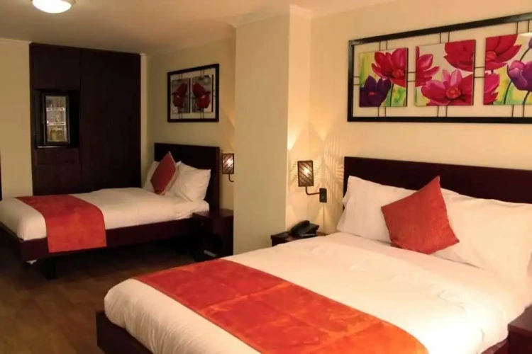 Standard Triple room with balcony