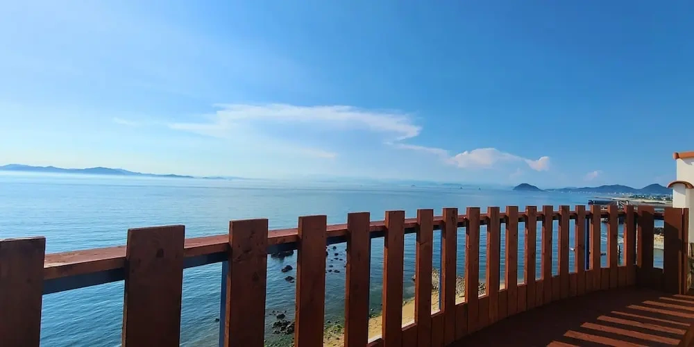Royal Twin room with ocean view