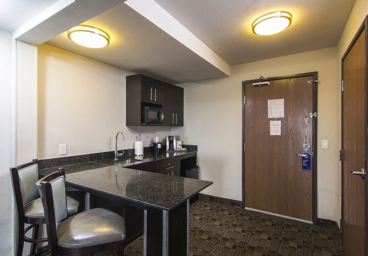Quadruple Suite