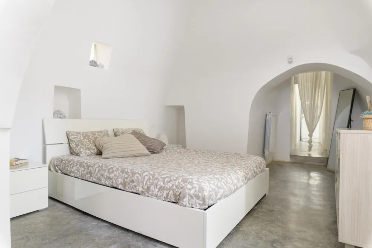 Trullo Chiara con Piscina by Wonderful Italy