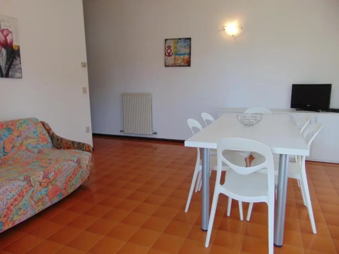 2 Bedrooms Cottage