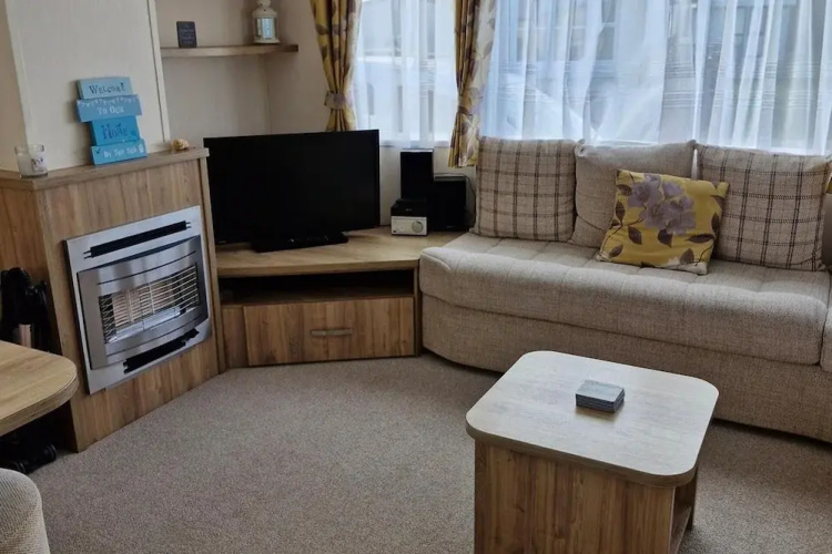 3-bed Caravan, Sleeps 8 With Pool