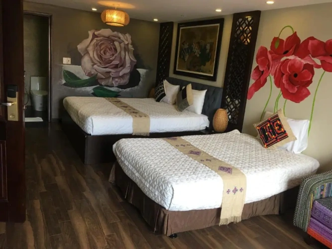 Suite with lake view