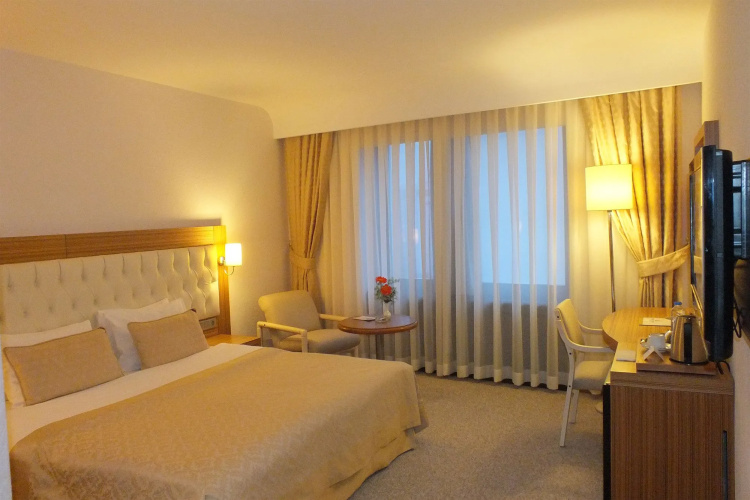 Park Royal Hotel