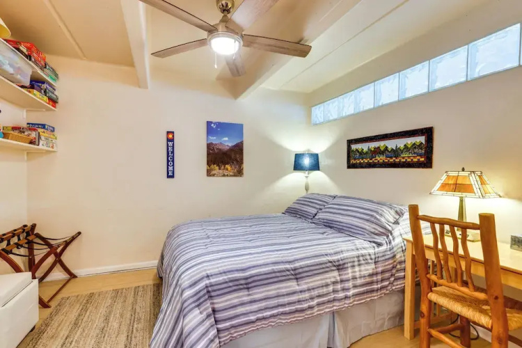 Mtn & Reservoir Views: Cozy Dillon Condo!