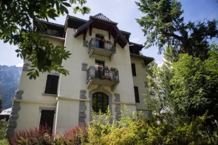 La Roseraie Apartment