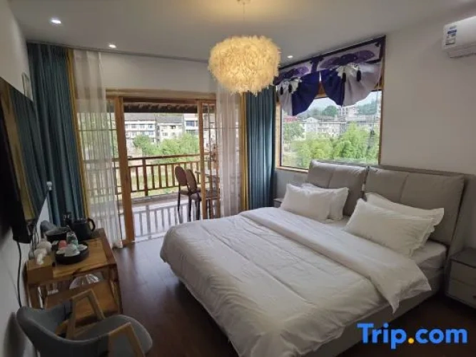 Standard Double room with view