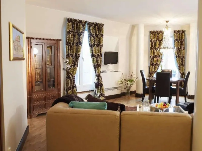 Double Suite