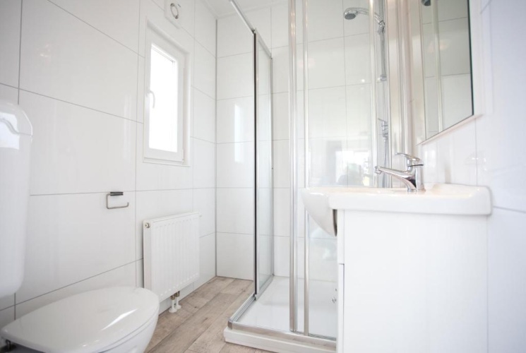 2 Bedrooms Double Chalet