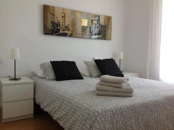 3 Bedrooms Apartment