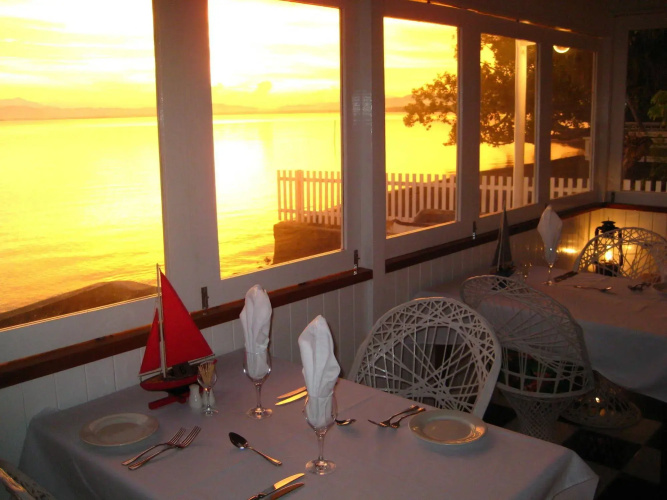 Driftwood Resort