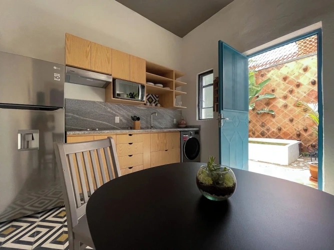 6 Bedrooms Classic Cottage