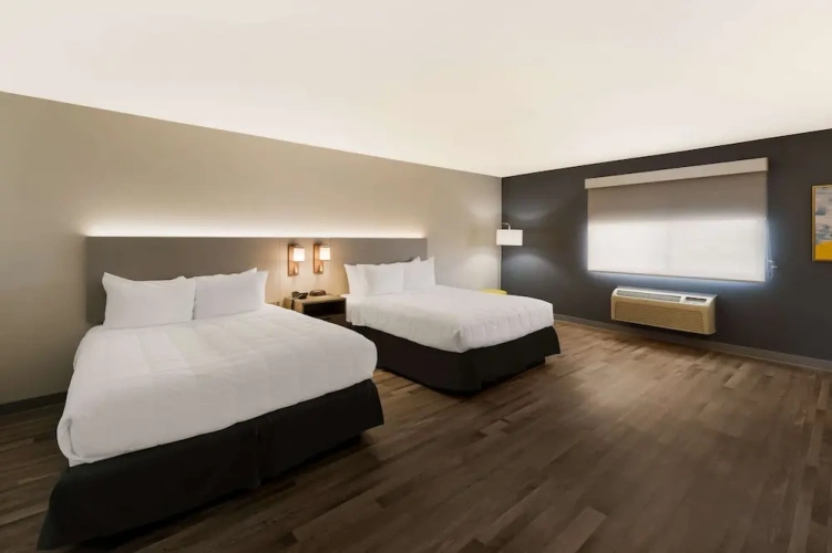 Quadruple Suite
