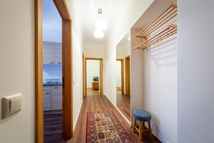 Stories Writer's AP 40sqm Renovated Free parking