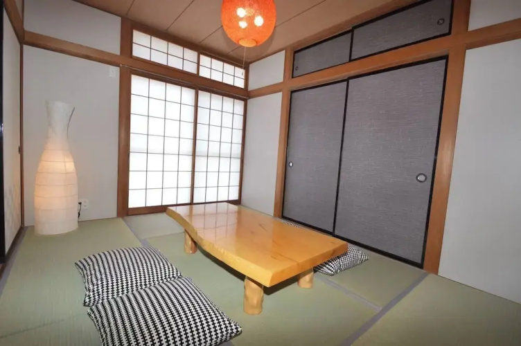 K&K House