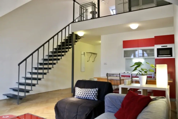 1 Bedroom Apartment