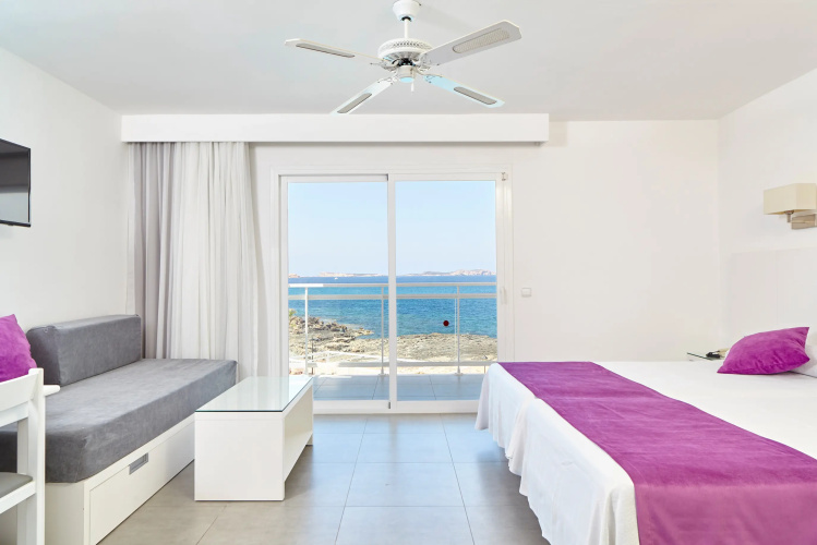 Nereida Aparthotel
