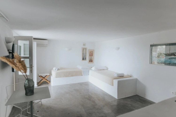 Mymykonos II Beachfront Villa