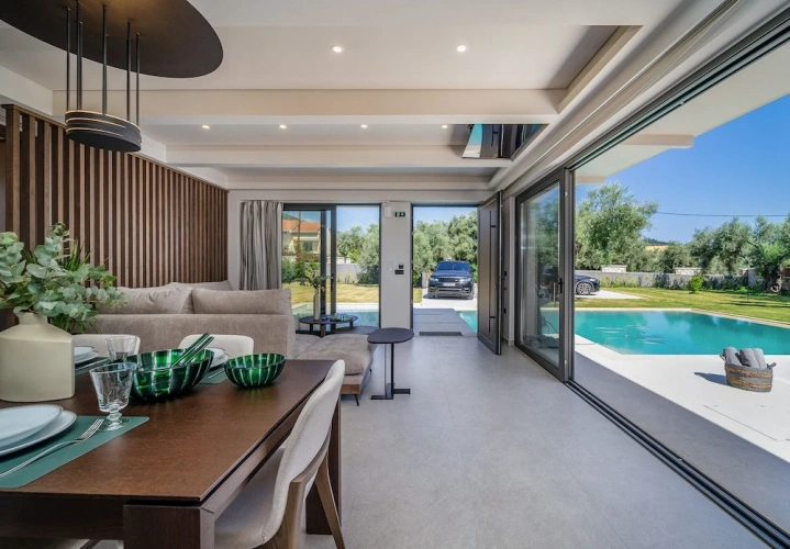 Deluxe Villa
