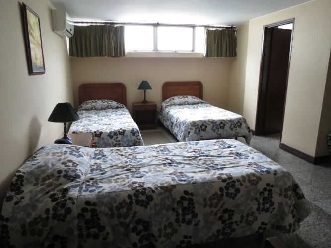 Deluxe Triple room with city view
