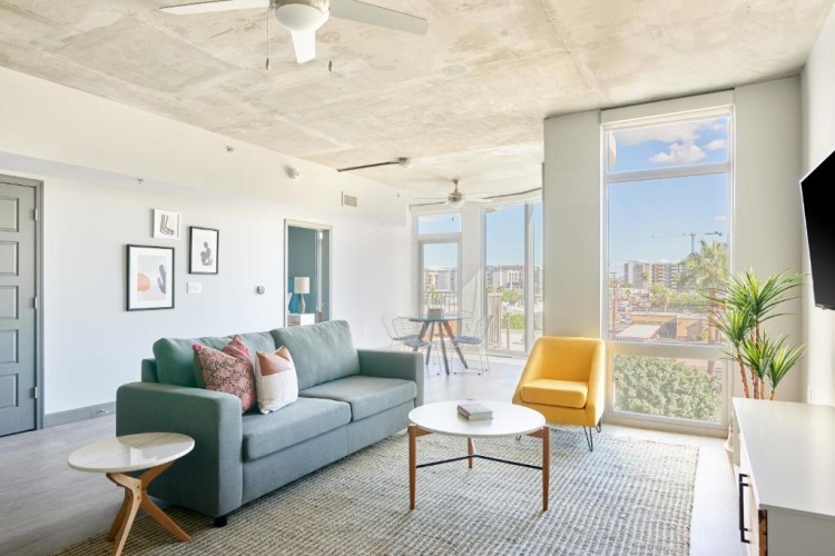 1 Bedroom Suite