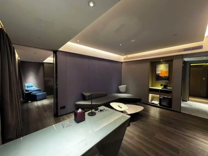 Privilege Double Suite