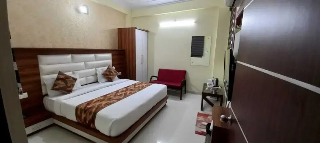 Satyadeep Inn