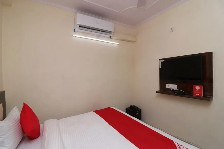 Dwarka International by OYO Rooms