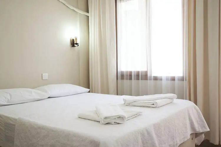 Eren Otel Çeşme