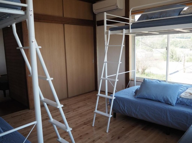 Standard Quadruple room with sea view