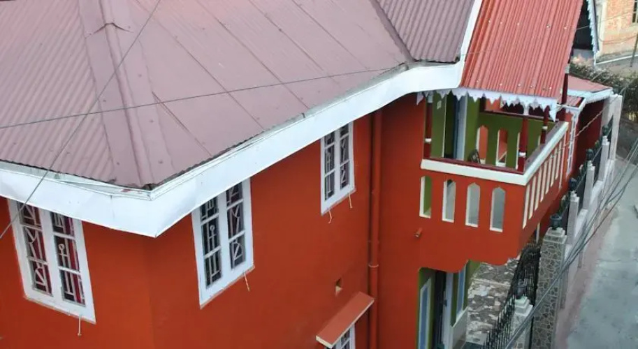 Hill Charm Hotel