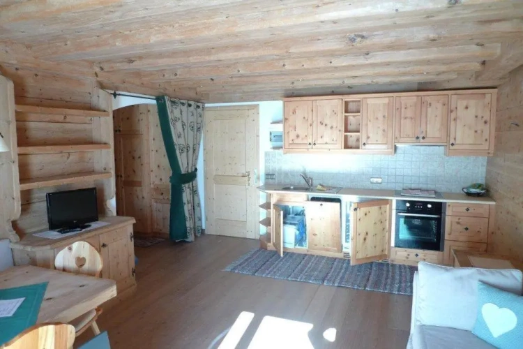 1 Bedroom Apartment with balcony