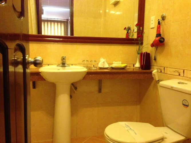 Holiday Diamond Hotel