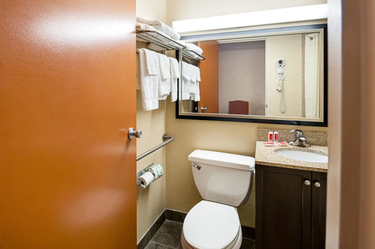 Quality Inn Near Pimlico Racetrack