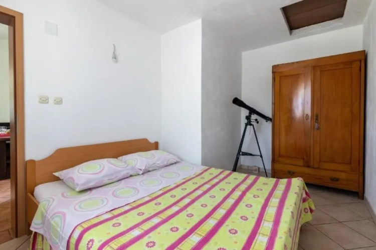 Branko - Large Terrace - H