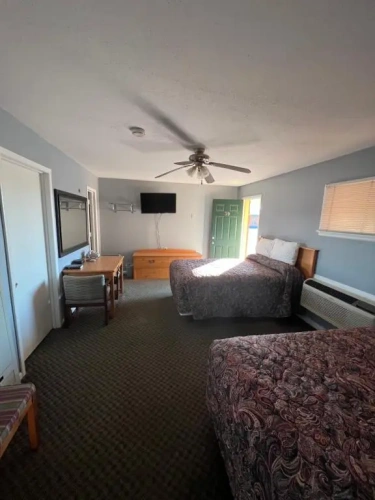 Economy Triple room