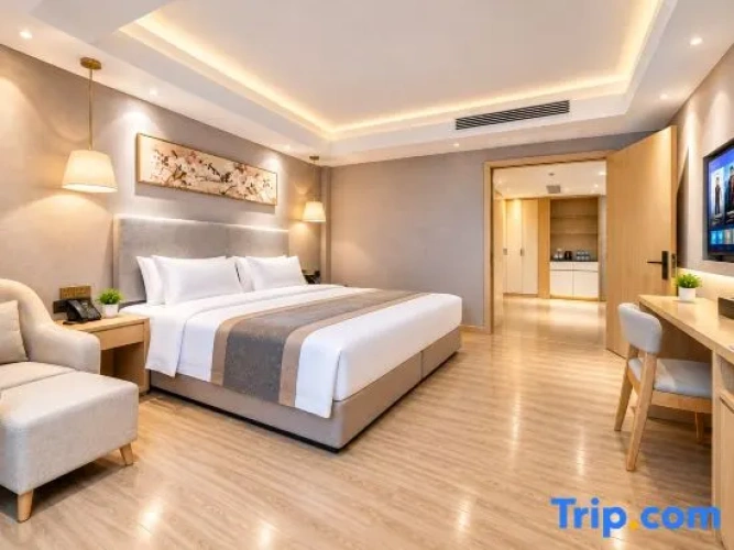 Deluxe Suite