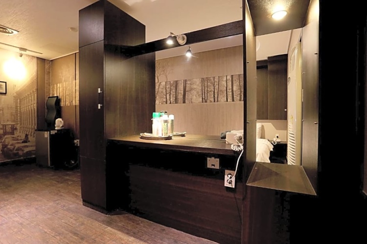 1 Bedroom Suite