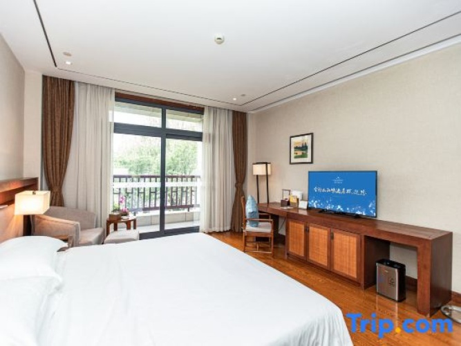 Deluxe Double Suite