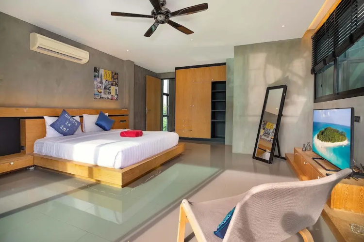 Avant-Garde 4BR Pool Villa Otero Kamala