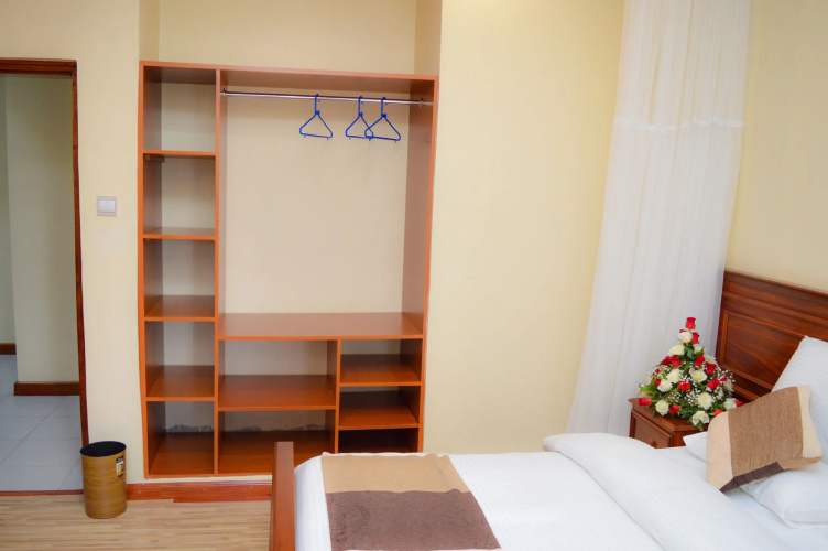 Red Ruby Hotel