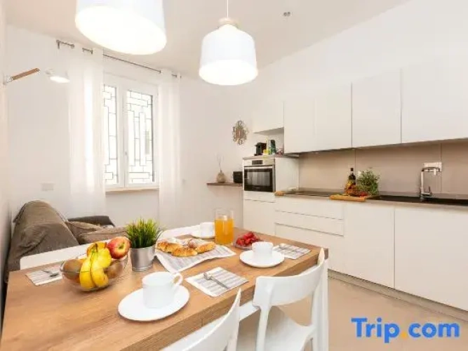 2 Bedrooms Apartment