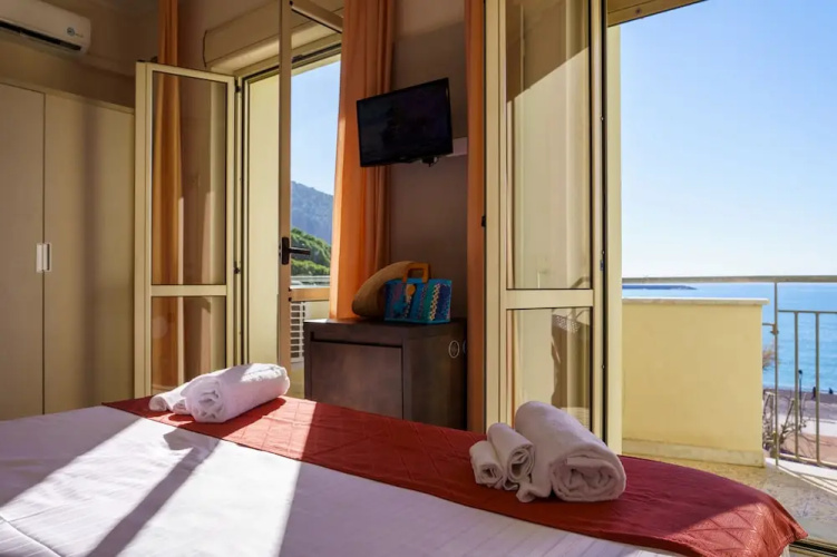 Hotel Tirreno