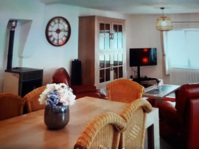3 Bedrooms Cottage