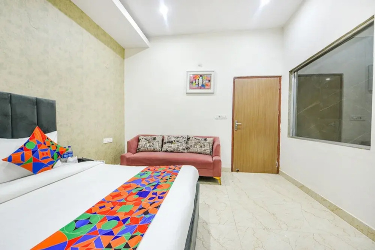FabHotel Kavya Inn